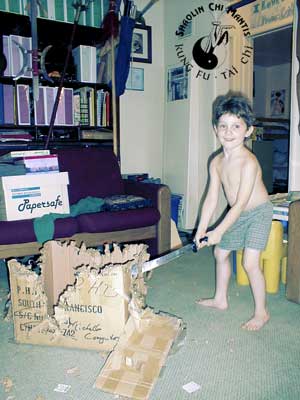 Zhen Song-Dao warming up his sword.